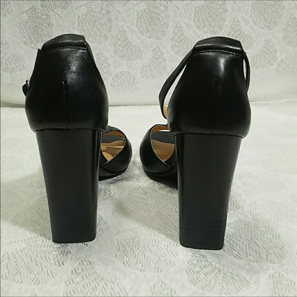 COLE HAAN T strap Block Heel Sandals Size 8.5 - Picture 5 of 6